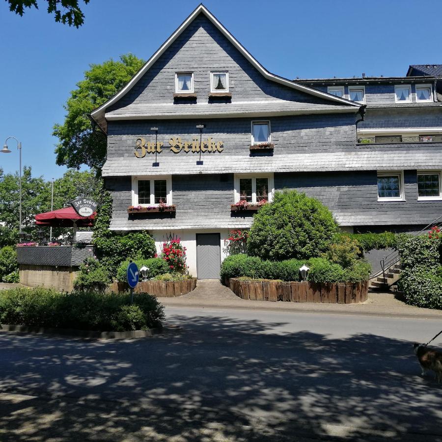 Land-Gut Hotel Zur Bruecke Garni Drolshagen Bagian luar foto