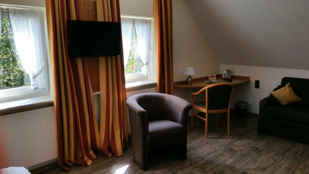 Land-Gut Hotel Zur Bruecke Garni Drolshagen Bagian luar foto