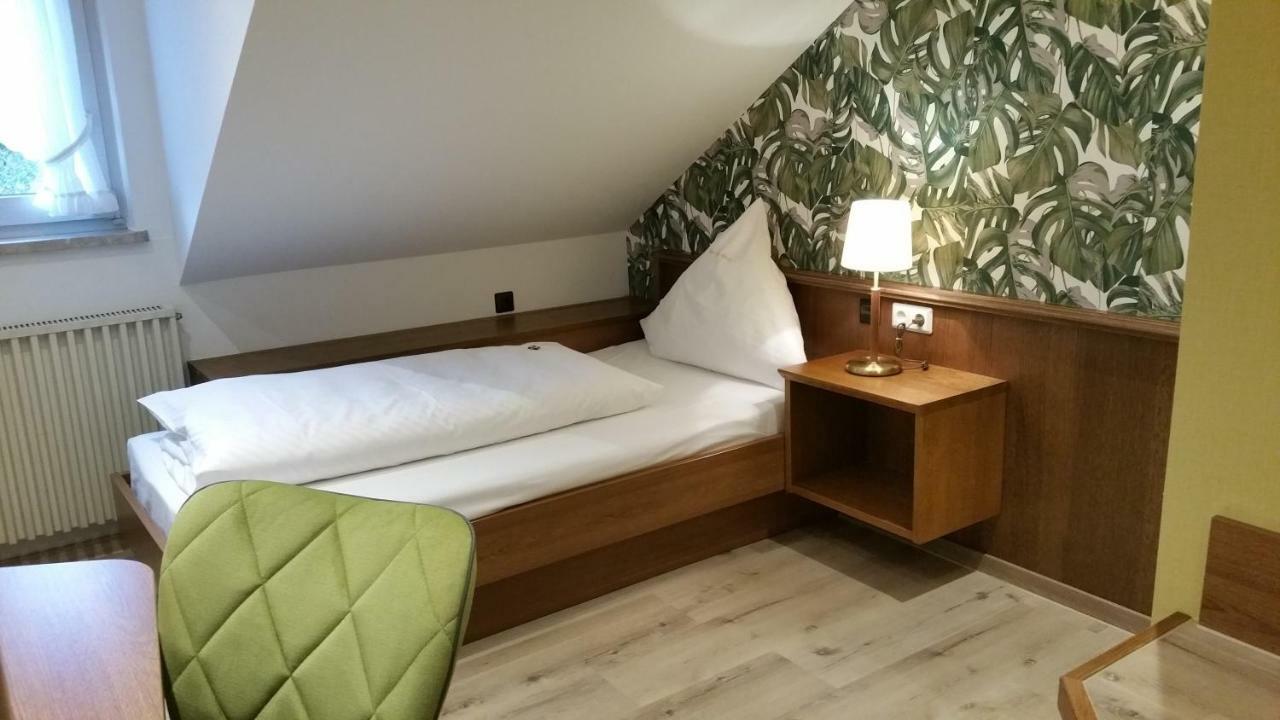 Land-Gut Hotel Zur Bruecke Garni Drolshagen Bagian luar foto