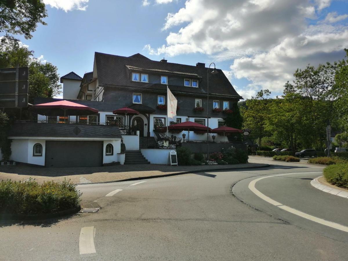 Land-Gut Hotel Zur Bruecke Garni Drolshagen Bagian luar foto